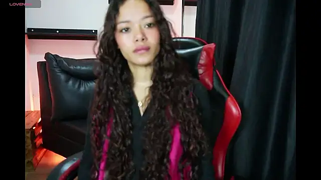 sara sharma  online show from February 5, 2026, 1:27 pm