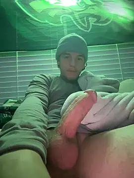 Snapshot of theycallmes3x chatting on February 23, 2025, 6:28 am theycallmes3x online show from February 23, 2025, 6:28 am