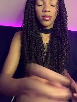 Snapshot of Mirellysbs1 chatting on March 18, 2026, 4:26 am Mirellysbs1 online show from March 18, 2026, 4:26 am