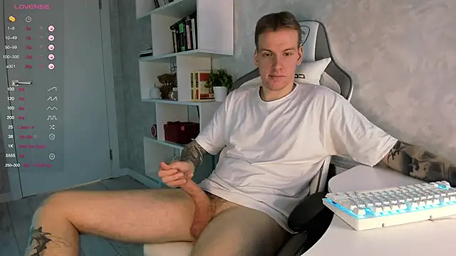 jaffersonlouis online show from March 19, 2025, 3:08 pm