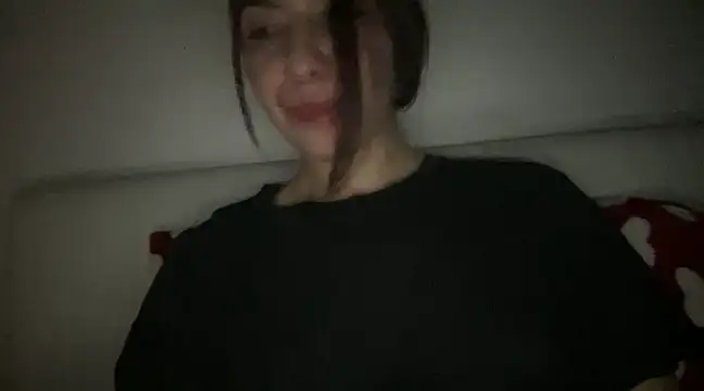 Snapshot of sarrah_rossy chatting on March 5, 2025, 1:10 am sarrah rossy online show from March 5, 2025, 1:10 am