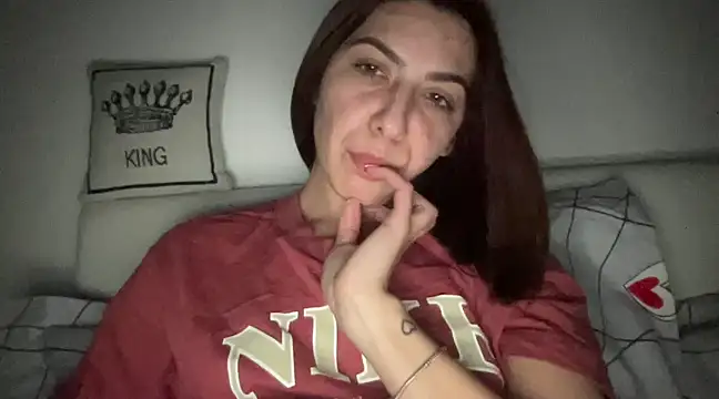 Snapshot of sarrah_rossy chatting on March 8, 2025, 10:45 pm sarrah rossy online show from March 8, 2025, 10:45 pm
