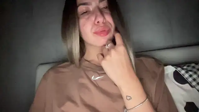 sarrah rossy online show from September 14, 2025, 9:36 pm