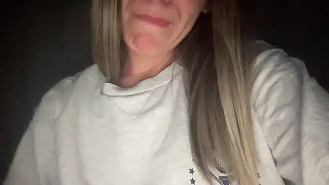 sarrah rossy online show from September 16, 2025, 8:32 pm