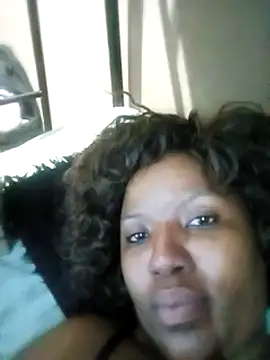 Coco Nile online show from February 19, 2025, 6:00 pm