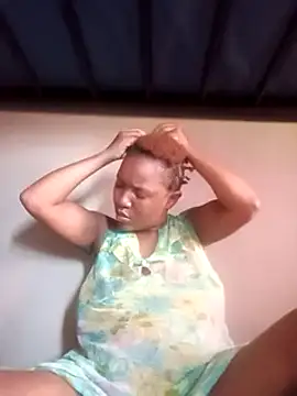 Coco Nile online show from March 20, 2025, 8:09 am
