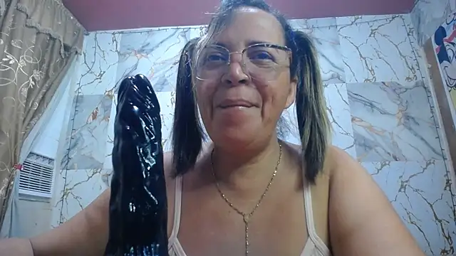 alina maturehot online show from June 12, 2026, 9:30 am