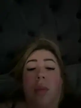 BadBitchClaudia online show from February 11, 2025, 8:58 am