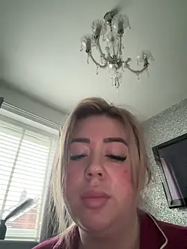BadBitchClaudia online show from February 16, 2025, 8:21 am