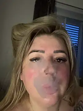 BadBitchClaudia online show from February 19, 2025, 7:06 am