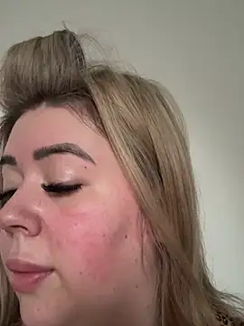 BadBitchClaudia online show from February 21, 2025, 9:02 am