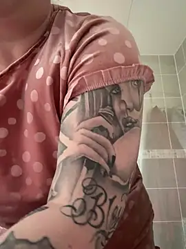 BadBitchClaudia online show from February 23, 2025, 12:16 pm