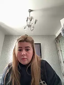 BadBitchClaudia online show from February 28, 2025, 2:20 pm
