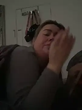 BadBitchClaudia online show from March 15, 2025, 10:57 am