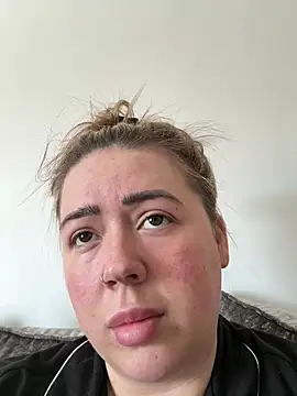 BadBitchClaudia online show from March 18, 2025, 2:15 pm