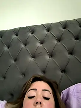 BadBitchClaudia online show from September 9, 2025, 6:46 am