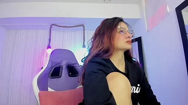 nicky angel1 online show from June 26, 2026, 8:02 pm