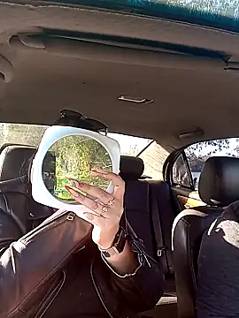 Greta Tamar online show from October 7, 2025, 5:37 am