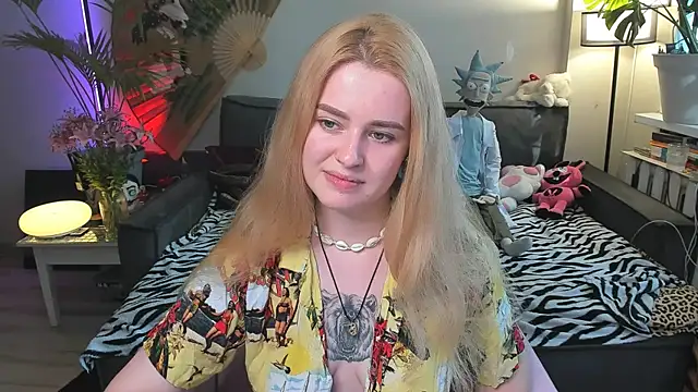 Alexa Pirs online show from July 17, 2026, 2:45 pm