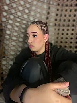 Scarlett-LS online show from February 13, 2025, 7:35 am