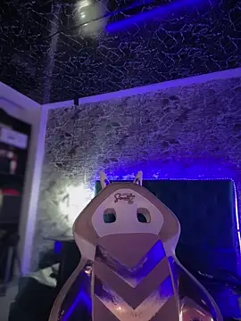 Snapshot of Scarlett-LS chatting on February 13, 2026, 3:13 am Scarlett-LS online show from February 13, 2026, 3:13 am