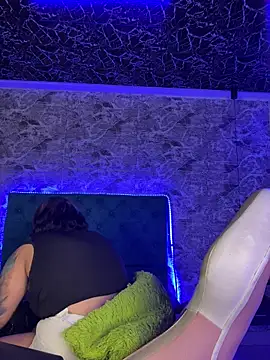 Scarlett-LS online show from June 12, 2026, 3:16 am