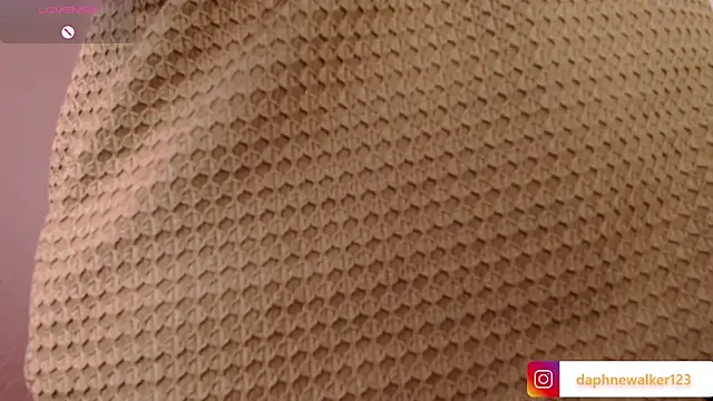 Daphnewalker   online show from March 27, 2026, 11:26 pm