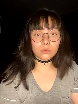 Solo yoss online show from September 24, 2025, 6:06 am