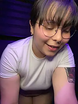 Snapshot of Solo_yoss chatting on June 5, 2026, 6:52 am Solo yoss online show from June 5, 2026, 6:52 am