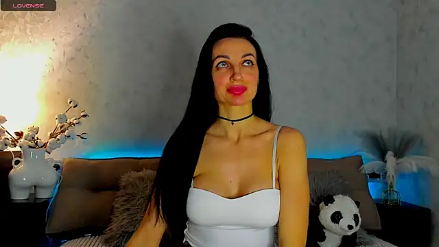 Snapshot of Tina_Mart chatting on February 17, 2026, 7:42 pm Tina Mart online show from February 17, 2026, 7:42 pm