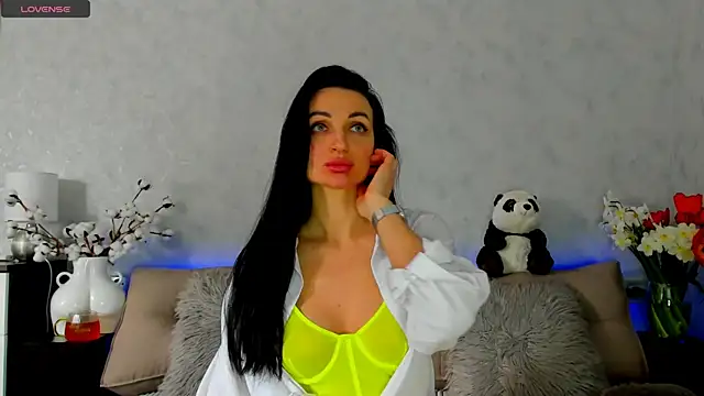 Snapshot of Tina_Mart chatting on May 1, 2026, 11:59 am Tina Mart online show from May 1, 2026, 11:59 am