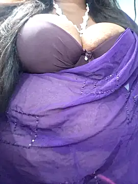 Snapshot of SX-JUHI chatting on September 30, 2025, 6:18 am SX-JUHI online show from September 30, 2025, 6:18 am