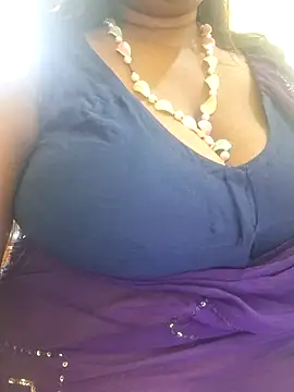 Snapshot of SX-JUHI chatting on November 6, 2025, 2:51 pm SX-JUHI online show from November 6, 2025, 2:51 pm