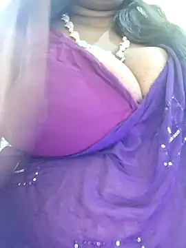 Snapshot of SX-JUHI chatting on November 11, 2025, 2:06 pm SX-JUHI online show from November 11, 2025, 2:06 pm