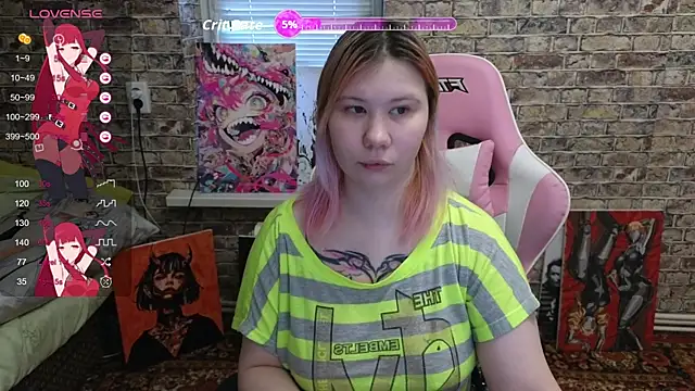 Little kitsune1707 online show from January 9, 2026, 9:01 am