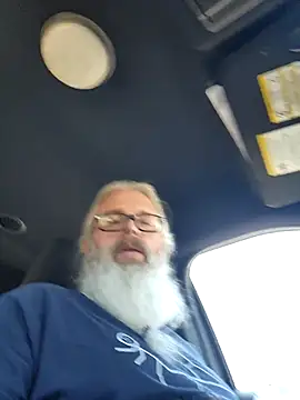 Snapshot of HardSteele97 chatting on April 9, 2026, 4:01 pm HardSteele97 online show from April 9, 2026, 4:01 pm
