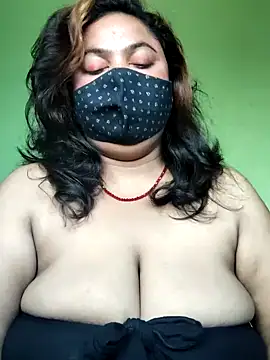 rani130 online show from October 17, 2025, 1:31 am