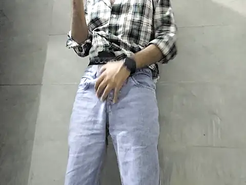 Snapshot of Lustyluckyy chatting on October 31, 2025, 3:46 pm Lustyluckyy online show from October 31, 2025, 3:46 pm