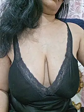 Jassi Does online show from June 9, 2026, 9:15 pm
