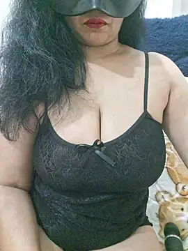 Snapshot of Jassi_Does chatting on June 29, 2026, 9:15 pm Jassi Does online show from June 29, 2026, 9:15 pm
