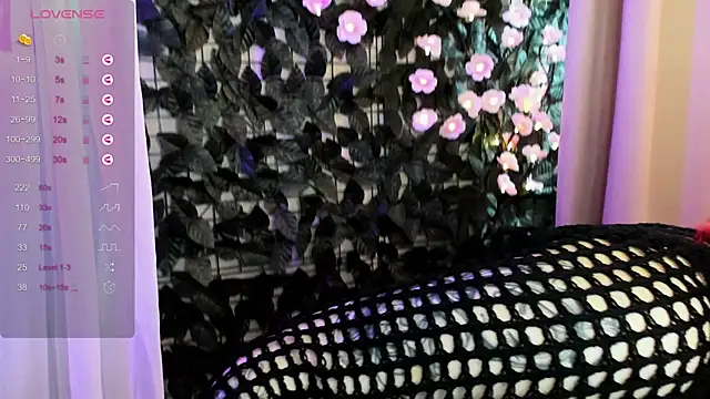 marynixoxo online show from April 3, 2026, 6:22 am