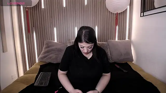 Stefy Harris online show from June 12, 2026, 3:27 am