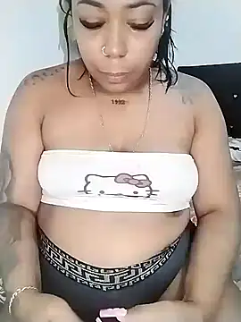 emma purple  online show from November 28, 2025, 3:14 pm