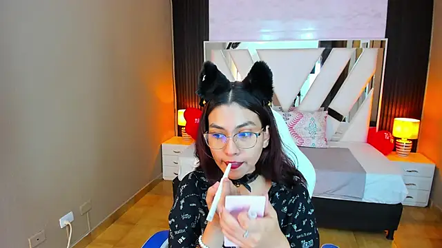 Cristin Petite online show from February 17, 2025, 6:37 pm