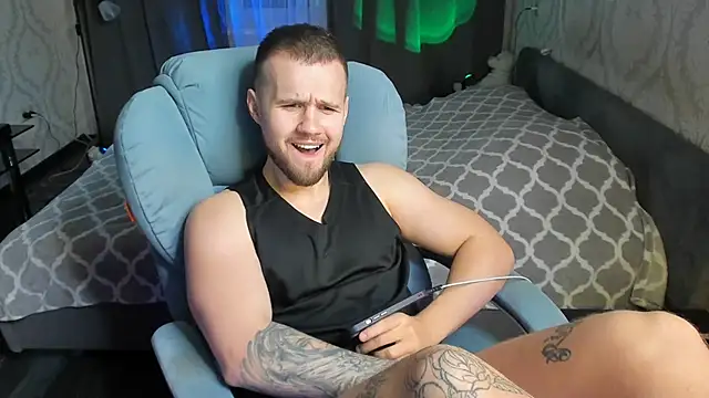 Vladik b online show from March 3, 2025, 8:11 pm