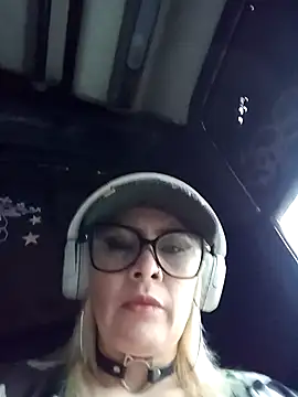 Snapshot of CandieGilson__ chatting on February 13, 2026, 11:39 am CandieGilson online show from February 13, 2026, 11:39 am