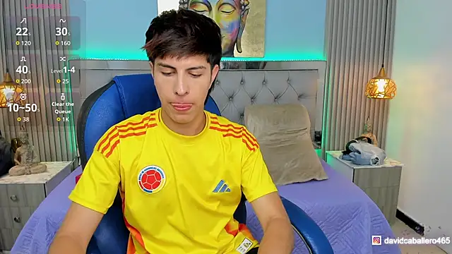 Estiv18  online show from April 4, 2026, 10:29 pm