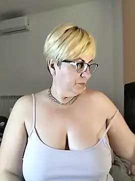 Snapshot of Pumabionda chatting on February 11, 2026, 3:22 am Pumabionda online show from February 11, 2026, 3:22 am