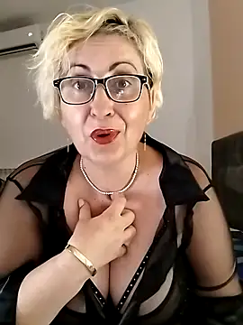 Snapshot of Pumabionda chatting on July 11, 2026, 10:33 pm Pumabionda online show from July 11, 2026, 10:33 pm