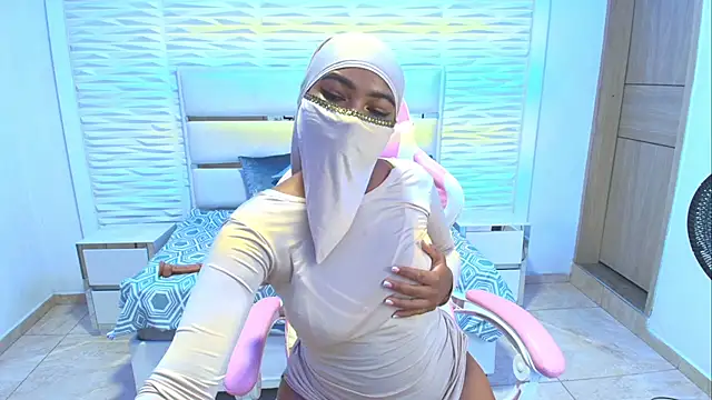 Zafira kazenn online show from February 14, 2025, 6:02 am